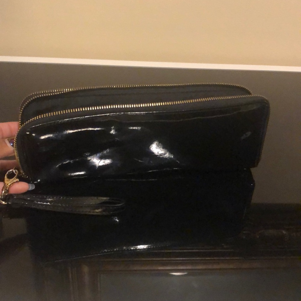 Womens Black Patent Wristlet